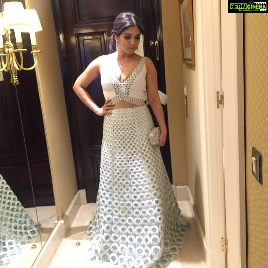 Bhumi Pednekar Instagram - Pretty in white.Styled by my ⭐️ @shainanath #iifarocks #iifa2016 #madrid