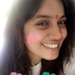 Bhumi Pednekar Instagram - Happy holi my lovelies..Be happy.Be colourful.Be holi #happyholi #happyfaces