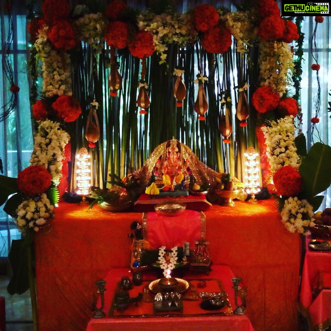 Bhumi Pednekar Instagram - Ganapati Bappa Morya..wishing all you lovely people a very happy and prosperous Ganesh chaturthi. #festive #happy #fambam