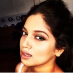 Bhumi Pednekar Instagram - Click click click..happy day..thank you guys #work#click#makeupbyneerajnavare#hairbysanky#happyhair#dolledup#vibing