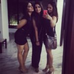 Bhumi Pednekar Instagram - Happy girls...happy vibes...friday shenanigans.. #bigsmile #happyfaces#ilovemycity