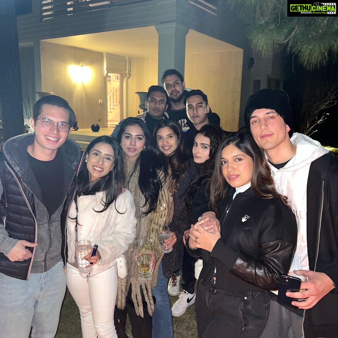 Bhumi Pednekar Instagram - 2022 is going to be a great year ❤️