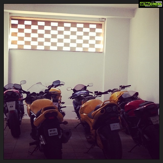 Bhumi Pednekar Instagram - #dhoom#yashrajfilms#studio#its#all#in#front#of#you#proud#employee#love