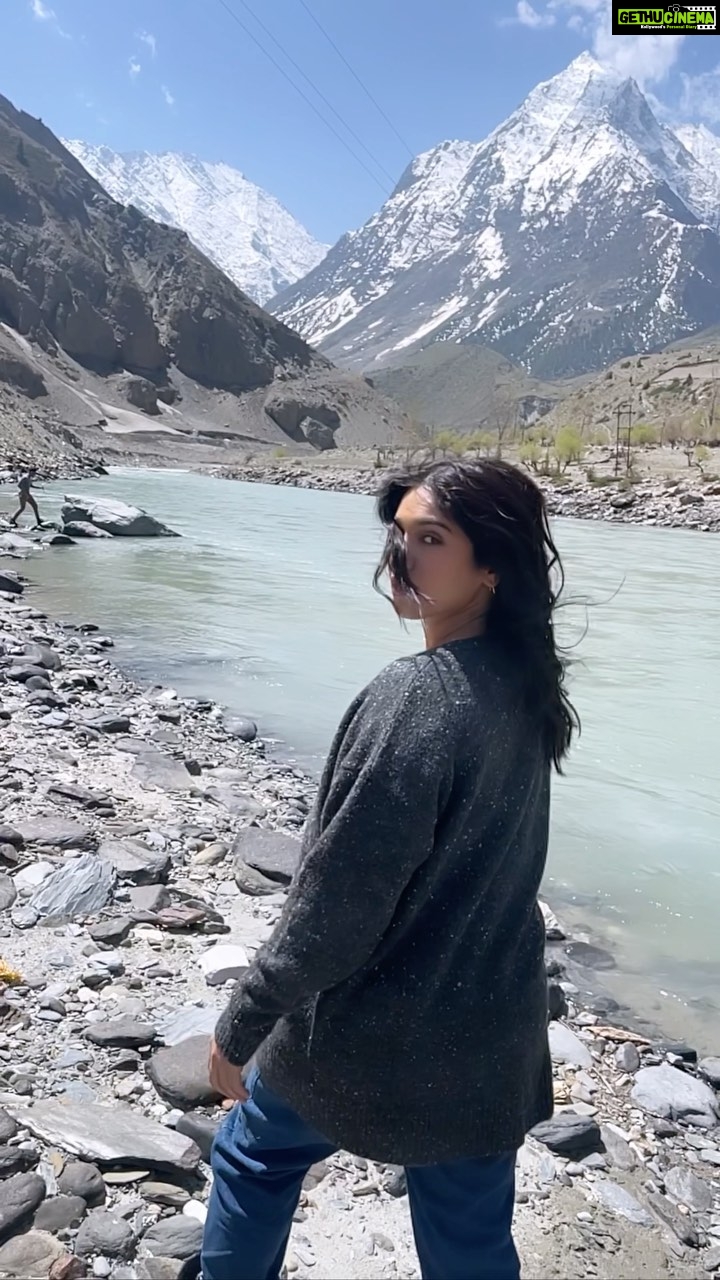 Bhumi Pednekar Instagram - Taking back my power one hair flip at a time 😊 . . . Good hair day courtesy @.scientist Video courtesy @nikki_makeup #Reels #Goodmorning #Instagram #Love #BPTravels #Hills # Bhumi Pednekar Instagram - Taking back my power one hair flip at a time 😊 . . . Good hair day courtesy @.scientist Video courtesy @nikki_makeup #Reels #Goodmorning #Instagram #Love #BPTravels #Hills #