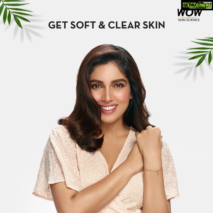 Bhumi Pednekar Instagram - I start my daily skincare routine by using WOW Skin Science Apple Cider Vinegar Face Wash. It is made of natural ingredients and comes with a built-in brush that keeps my skin clean and smooth. #BeWOWNaturally #LovetoWOW #AppleofMySkin @wowskinscienceindia
