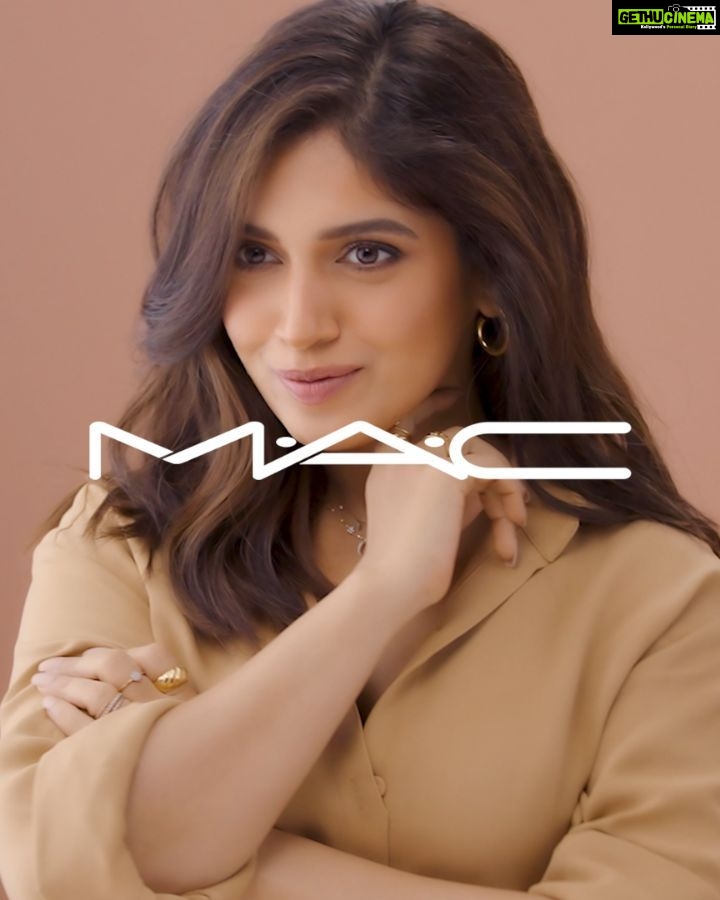 Bhumi Pednekar Instagram - For a shade that's uniquely you! Celebrate your individuality with our #1 foundation - M.A.C Studio Fix Fluid. Get it now in a Mini at Rs 1750! Shop all of Bhumi's Favorites in a NEW Limited Edition Kit! Start building your 3 product kit today for Rs 2425 at 42% savings on maccosmetics.in @bhumipednekar #MACStudioFix #MACCosmetics #MACCosmeticsIndia #MACFoundation #MACLovesBhumi #MiniFoundation #StudioFix #Foundation #MatteFoundation #MatteSkin