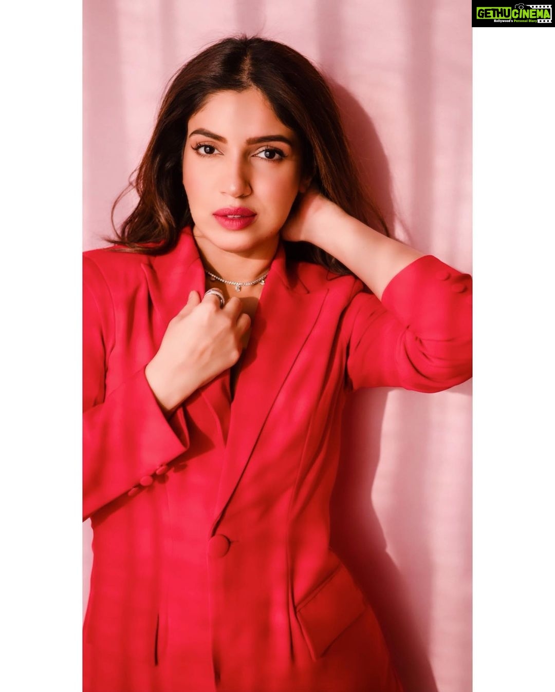 Bhumi Pednekar Instagram - Red is my colour 💋 . . . Wearing @nirmooha Styled by @pranita.abhi Makeup @sonicsmakeup Hair @the.mad.hair.scientist Clicked by @manpreetsinghsahib @snehaa9 @melomaniacc