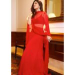 Bhumi Pednekar Instagram - Teekhi 🌶 . . . Hair & Makeup by me :) Styled by @pranita.abhi Custom lehenga @manishii_official earrings @curiocottagejewelry bangles @azotiique Clicked by @kunaalbose #ReshGoesSanky