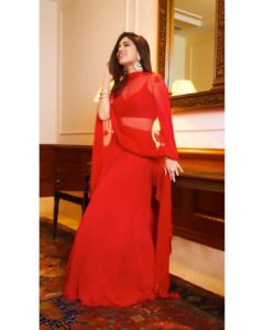 Bhumi Pednekar Instagram - Teekhi 🌶 . . . Hair & Makeup by me :) Styled by @pranita.abhi Custom lehenga @manishii_official earrings @curiocottagejewelry bangles @azotiique Clicked by @kunaalbose #ReshGoesSanky