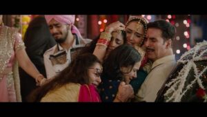 Bhumi Pednekar Instagram - Jahan parivaar ka pyaar hota hai, wahan har rukaavat ka samadhaan bhi hota hai! ✨ #RakshaBandhanTrailer is out, watch now. #ReturnToFeelings #RakshaBandhan11August @aanandlrai @bhumipednekar #HimanshuSharma @kanika.d @sadiaakhateeb @deepikapoo @smrithisrikanth @sahejmeen @realhimesh @kamil_irshad_official #AlkaHiranandani @cypplofficial #CapeOfGoodFilms @zeestudiosofficial @zeemusiccompany @vbfilmwala