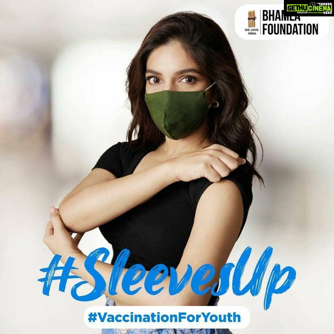 Bhumi Pednekar Instagram - It’s time for the youth to lead the way forward by getting vaccinated in this fight against the pandemic. @my_bmc @adityathackeray @bhamlafoundation @saherbhamla #VaccinationFor18Plus. #SleevesUp to help end the pandemic. #BhamlaFoundation #Dharavi