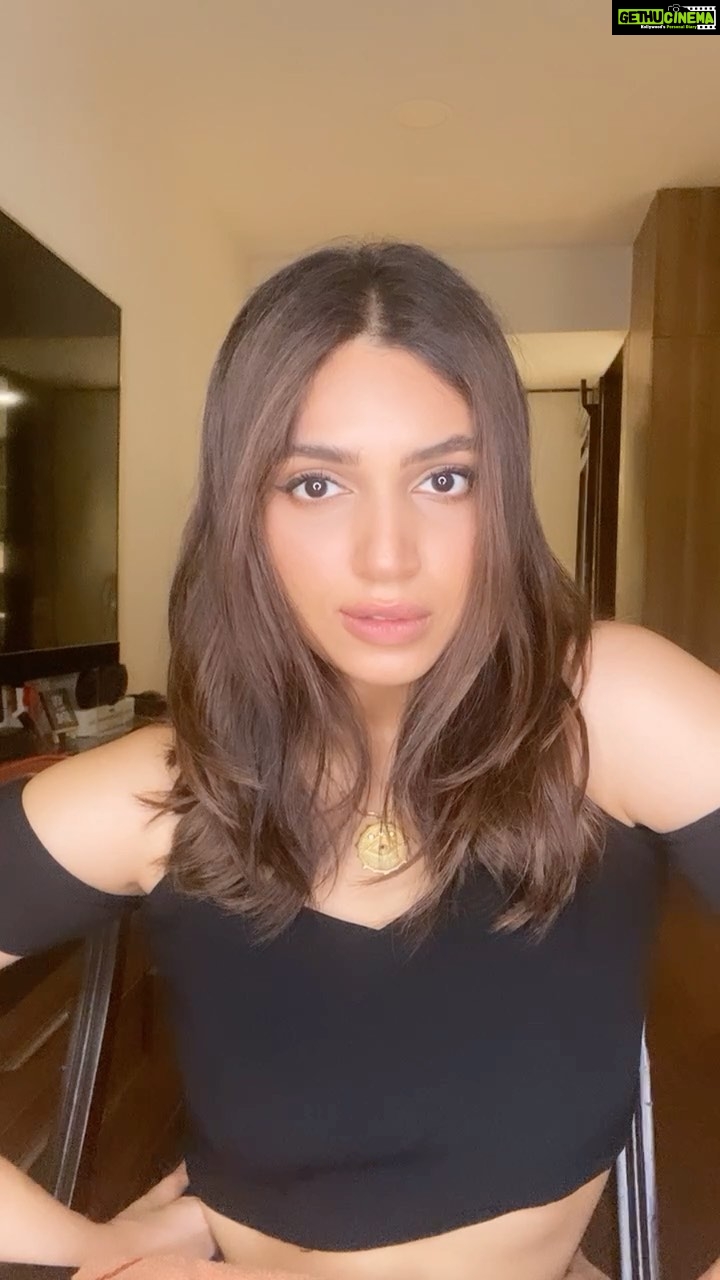 Bhumi Pednekar Instagram - Let’s start the week with some fun on #Reels 🍡 #Bbeauty #monday
