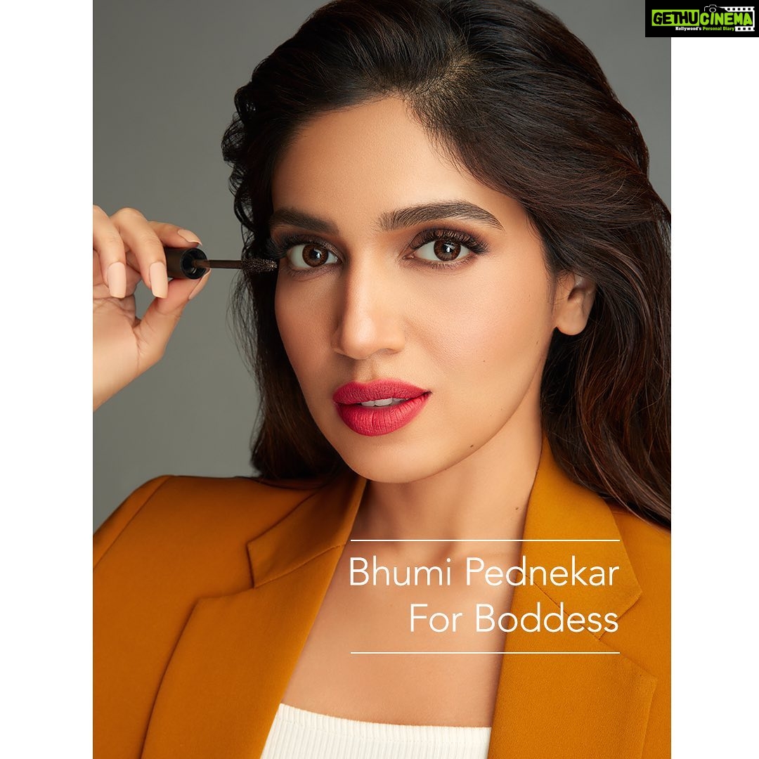 Bhumi Pednekar Instagram - I am a Boddess! Incredibly proud to associate with a brand founded upon the ideals of empowerment, equality and beauty that emanates from within. Discover Boddess with me - a platform that makes the beauty space more accessible, versatile and accurate with beauty tech tools. Tag your friends, share the news and shop till you drop! @boddessbeauty #BoddessSquad #BoddessGirl #BoddessBhumiPednekar #BoddessBeauty #BodessGirl MakeUp by @sonicsmakeup Hair by @the.mad.hair.scientist Styled by @pashamalwani Image 1 clicked by @onegreymood Image 2 clicked by @rahuljhangiani Team Bhumi - @snehaa9 @dimpletisha @melomaniacc @yashrajfilmstalent