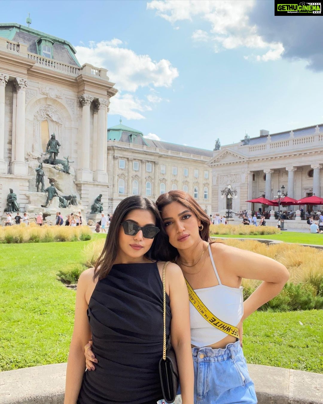 Bhumi Pednekar Instagram - Vaca photo dump part I #Budapest #BPTravels @samikshapednekar