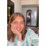 Bhumi Pednekar Instagram - If you’re keen on donating Plasma and being a possible donor but don’t know how ? Watch the video and check #plasmawarrior highlight :) Your 1 donation can save a life 🙏
