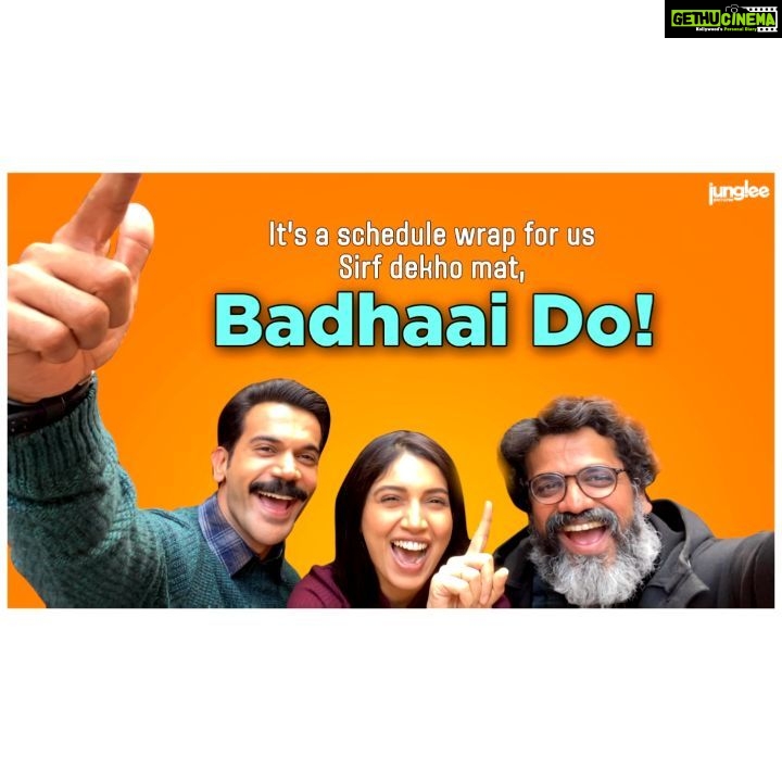 Bhumi Pednekar Instagram - Where's the pawri tonight? On #BadhaaiDo sets! Schedule wrap hua hai. Badhaaiyaan toh banti hai na phir! #pawrihorahihai @jungleepictures @rajkummar_rao #HarshavardhanKulkarni #AkshatGhildial @sumadhikary