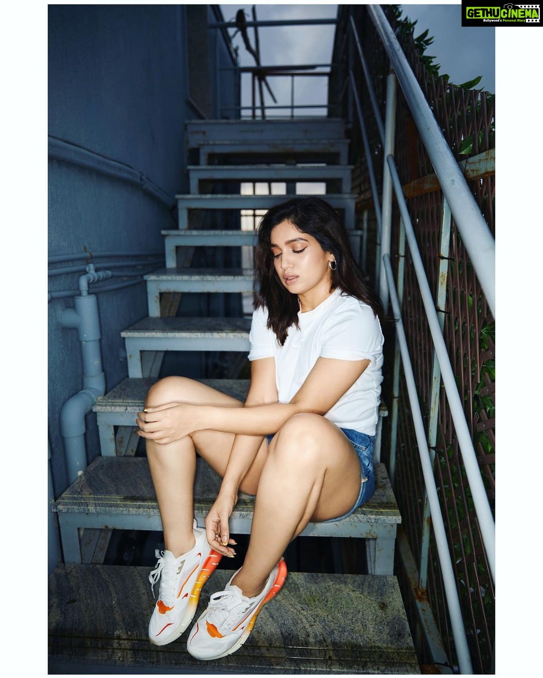 Bhumi Pednekar Instagram - Sun-dazing . . . #sunday #mood #just
