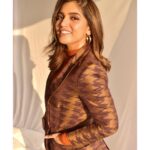 Bhumi Pednekar Instagram - Am too lazy for a caption 💛 . . . #Thursday