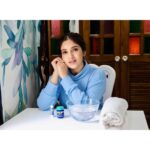 Bhumi Pednekar Instagram – In winters what comes handy is all the nuskas from my mom! Every time I have blocked nose or cough, she would add 1-2 tablespoon of Vicks Vaporub in a bowl of hot water, not boiling for steam inhalation. Vicks VapoRub gives fast relief from cold and blocked nose. It is trusted by everyone in my family as it comes with the goodness of ingredients like pudina, ajwain, kapoor, and nilgiri.

To keep my #MaskOn game on point, I’ve also added Vicks Inhaler to my ritual. It’s my on-the-go companion to help clear my nasal passage and breathe easy with the mask-on while I’m out for essentials or work.

My winter game is pretty sorted with Vicks and I’ve got no more worries! What about you?