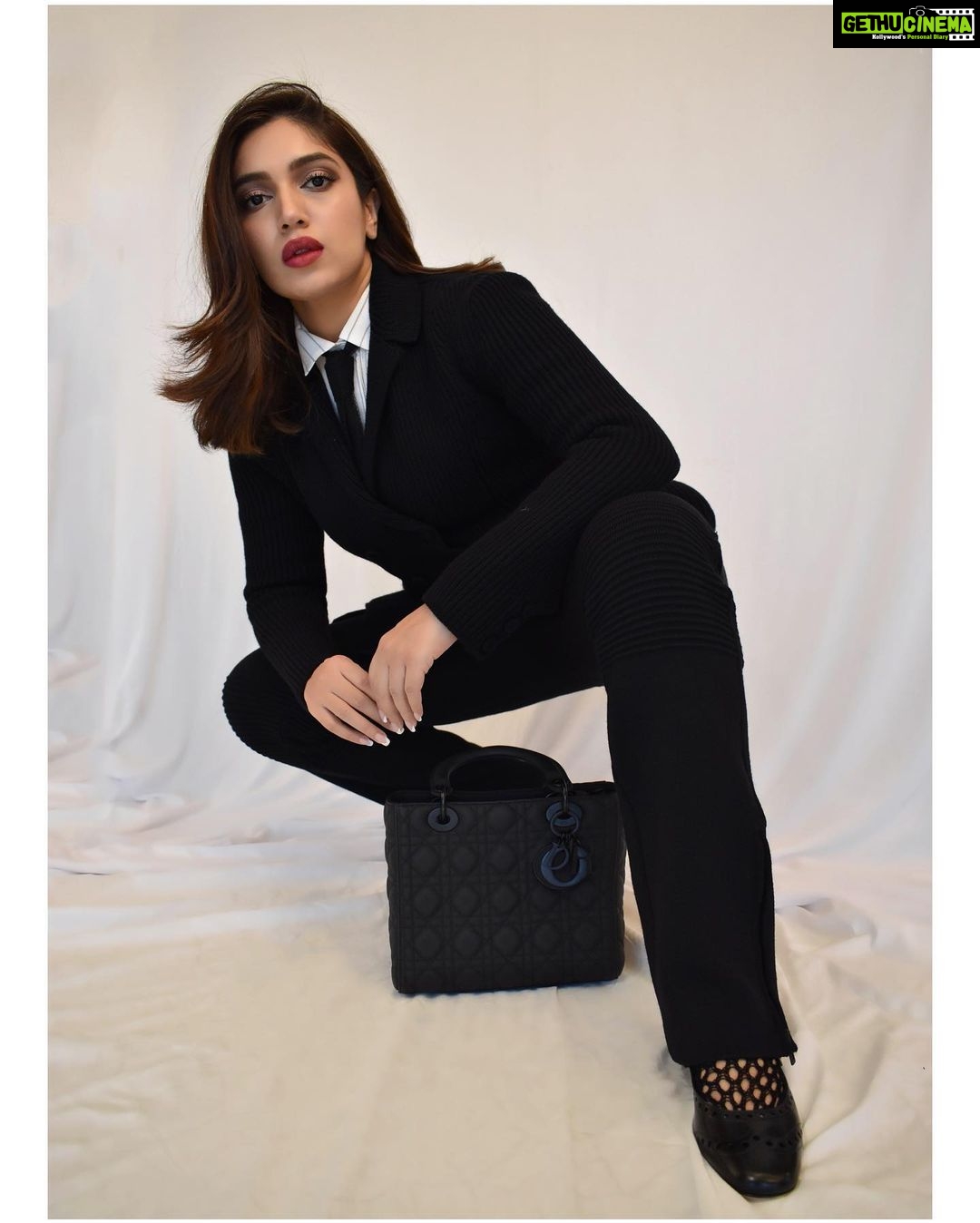Bhumi Pednekar Instagram - J’adore Dior 🖤 @dior