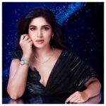 Bhumi Pednekar Instagram – This Diwali, I am so delighted to announce my association with @swarovski for their sparkling Diwali campaign.
It is a proud moment as this is the first time ever that the brand has had an Indian face associated with it. Personally, the brand means a lot to me. The 1st ever piece of jewellery my sister and I were gifted by my parents were matching Swarovski bracelet. I wore that band for years. Life does come full circle.
Catch me at a store near you or on Myntra & Tata Cliq Luxury.
 So excited to #Celebratethesparkle with you all