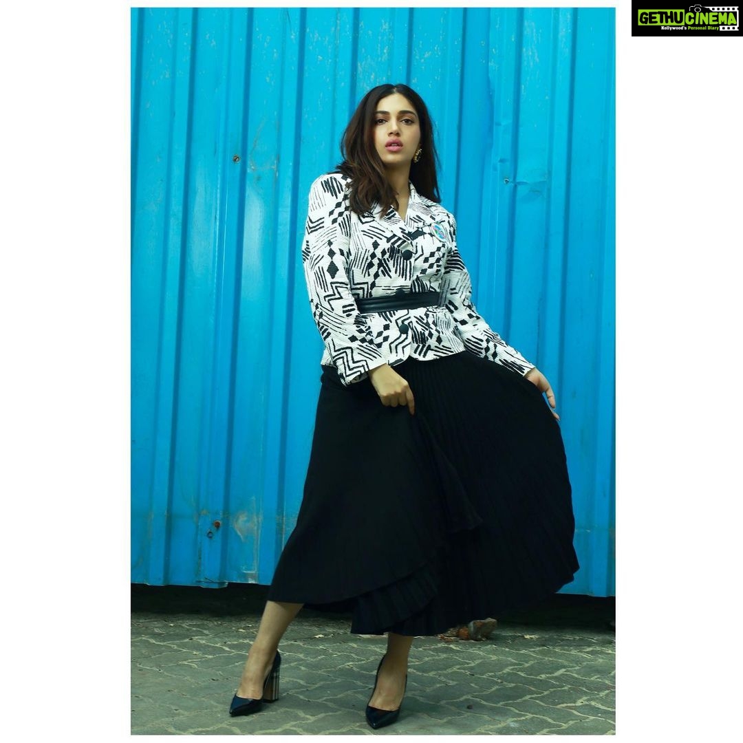 Bhumi Pednekar Instagram - Classic.Chic.Sustainable Mix and Match just like we did Vintage Jacket from @bodements_ with my really old pleated skirt , @burberry shoes & @radhikaagrawalstudio 🖤 Styled by @pranita.abhi Beauty @heemadattani @hairstories_byseema #Recycle #Reuse #Repeat 📸 @haranish.hrf
