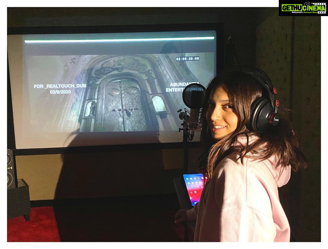 Bhumi Pednekar Instagram - Dub Completed! My life is now more like Rasode Main Kaun Tha? Actually Darwaze ke peeche kaun tha ? 😝 Bye Durgavati, see you the other side ☺️ . . . #Durgavati #11ThDec