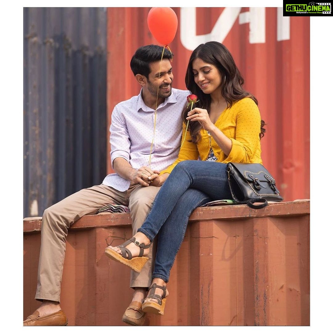 Bhumi Pednekar Instagram - Goodnight Pradeep....Baby 😽 . . . #goodnight  #kitty #dollykitty @vikrantmassey87 📸 @ashiq_mk - Gethu Cinema
