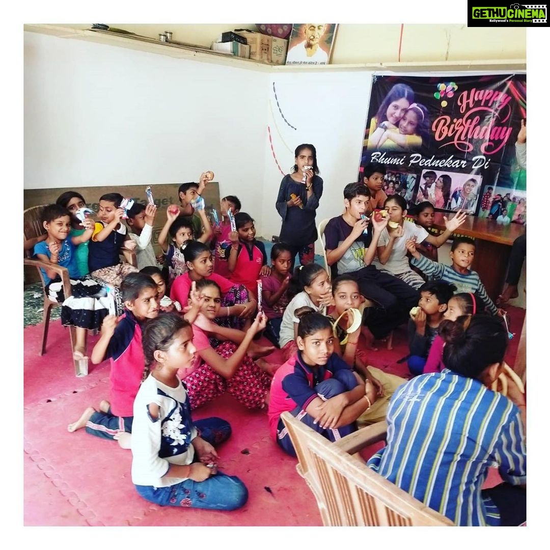 Bhumi Pednekar Instagram - #HappyDaughtersDay to all my little ones at @abhyudayaashram Even though the Covid 19 situation has slowed us down ,we are still trying to do our best. Technology is a boom :) So proud of all our children and the teachers for not giving up š #Beti #Love #GirlPower