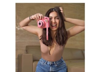 Bhumi Pednekar Instagram - Smile Please 📸 . . . . #happygirl #positivity #goodvibesonly #Cosmo #cover