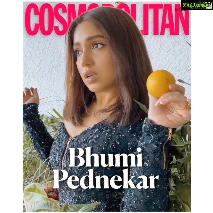 Bhumi Pednekar Instagram - D҉R҉A҉M҉A҉ 👑 . . . @cosmoindia Editor: Nandini Bhalla (@NandiniBhalla) Creative Direction: Zunaili Malik (@zunailimalik ) Assisted & Shot By : Nimisha Tiwari (@Melomaniacc) Video Editor: Sanyam Purohit (@sanyampurohit ) #CosmoIndia #CoverStar #JulyAug #DramaQueen #QuarantineEdition #HomeShot