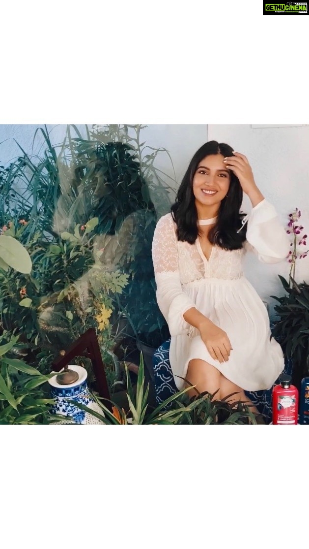Bhumi Pednekar Instagram - I am a big believer of a safe, clean and natural lifestyle and product choices. Nature has blessed us and we must be kind to her. I came across @herbalessencesindia, a hair care product range made with real plant extracts, 90% natural ingredients and 0% parabens, glutens and colorants. It’s also PETA certified cruelty-free and all its real plant extracts are certified by Royal Botanic Gardens, Kew, London! If lately you’ve been having dull, dry or damaged hair, #HerbalEssences has the right product for you. Choose from moisturising Coconut Milk, volumising White Strawberry & Sweet Mint and hair repairing #ArganOil of Morocco. These products are available on Nykaa, Amazon and Flipkart! Personally, I think it’s essential to care about yourself, but it’s equally essential to make responsible choices for you and for Mother Nature! #realplantextracts #herbalessencesxkew #herbalessencesindia #PlantPowerInEveryShower