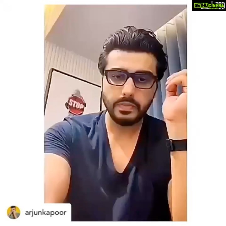 Bhumi Pednekar Instagram - #Repost @arjunkapoor • THIS, @arjunkapoor is a superb wish. Plastic waste is a major, major issue and we have to learn to use alternate & sustainable solutions for a cleaner environment. Thank you for putting out such an important message. Small steps individually can make a large impact collectively! #OneWishForTheEarth #ClimateWarrior • This #WorldEnvironmentDay, my #OneWishForTheEarth is we curb using plastic and help protect planet Earth. Let's all become more conscious of our actions and be #ClimateWarriors! Thanks @bhumipednekar for spreading awareness on climate conservation 😊 🌍