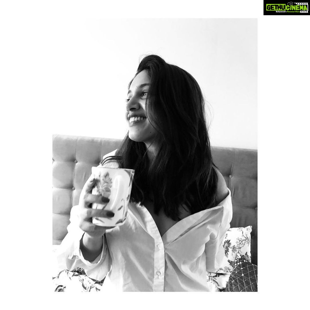 Bhumi Pednekar Instagram - ☕️ ☀️ ❤️ . . . #goodmorning