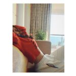 Bhumi Pednekar Instagram - 5 pm everyday ... same spot ... same people and a new story ♥️ 📷 @samikshapednekar #StayHome #StaySafe #Mood #Home #Chill #Gratitude #IndiaFightsCorona