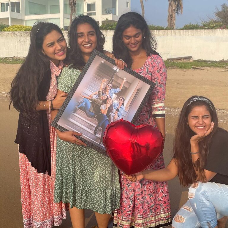 Chaitra Reddy Instagram - Happy birthday chundari penne❤️ @reshma_muralidaran_official May god bless you with all the love and happiness ❤️