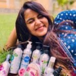 Chaitra Reddy Instagram - *No not a paid collaboration* This is my personal kit , all my used products are here (including skin and hair care)😻 I get loads of dm regarding my hair care recently I came across @vilvah_ shampoo and conditioner It’s super good for frizzy and dry hair I use goat milk shampoo and creamy conditioner It’s been 2 months since I started using and even my hair fall has been reduced even after damaging my hair each day by using heat products This is my honest review 😍 Thank you @vilvah_ for introducing me to ur best products ❤️ Lol at the last after uploading I just saw I uploaded 2 pics 🙈 actually I edited one and one was without filter - I liked one with no filter pic by mistake I uploaded both 🙈 anyways enjoy😃seeing both the pics