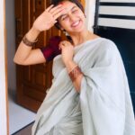 Chaitra Reddy Instagram - ನಿಮ್ಮ ಕೋರಿಕೆಗೆಲ್ಲಾ ಭಗವಂತ ಅಸ್ತು ಎನ್ನಲ್ಲಿ, ಸಾಧನೆಯ ಹಾದಿಗಿದ್ದ ಅಡೆತಡೆಗಳೆಲ್ಲಾ ನಿವಾರಣೆಯಾಗಲಿ. ಬದುಕು ಖುಷಿಯಿಂದ ತುಂಬಿರಲಿ. ಎಲ್ಲರಿಗೂ ಯುಗಾದಿ ಹಬ್ಬದ ಶುಭಾಶಯಗಳು #happyugadi🎋🌾💐 Costume: @ivalinmabia 😍