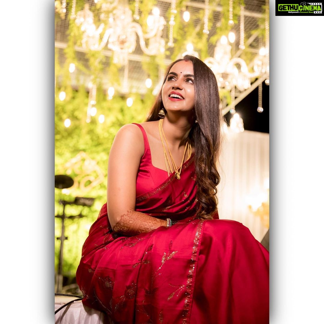 Chaitra Reddy Instagram - Itβs a good day , to be happy π₯° Photography : @camerasenthil π Blouse : @mabia_mb π Make up : @reshma_muralidaran_official πππ Saree by my love : @its_shabana_ π₯°πππ