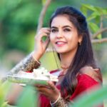 Chaitra Reddy Instagram - Have a happy and healthy new year! Puthandu Vazthukal! A happy and prosperous Vishu from our family to yours. Saree : @thepallushop ❤️ Blouse : @ivalinmabia ❤️ Photography : @rainbow_photography_official 😻