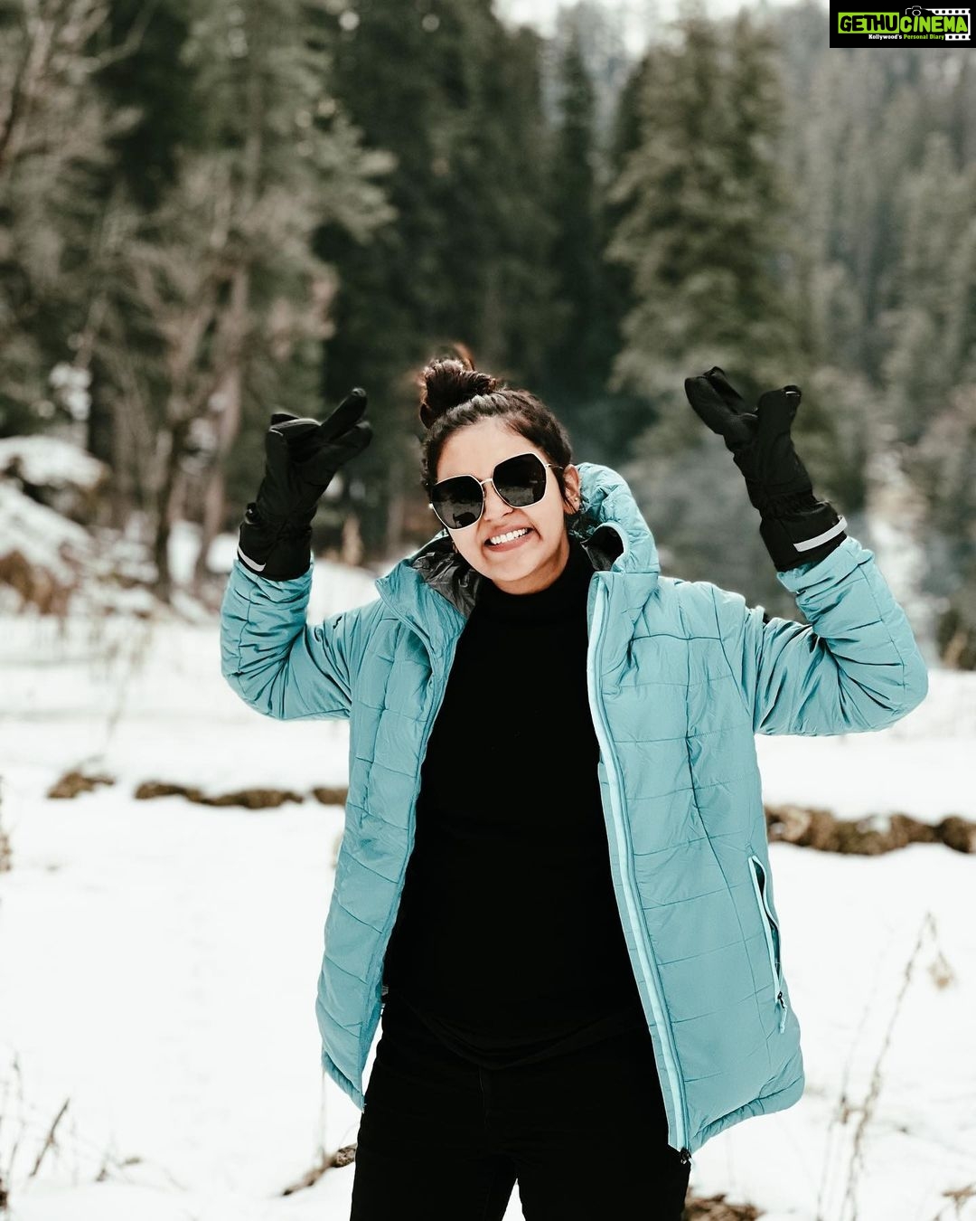 Chaitra Reddy Instagram - Here’s me sending you all a BIG smile😊 #morningpost☀️