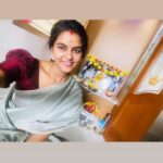 Chaitra Reddy Instagram – ನಿಮ್ಮ ಕೋರಿಕೆಗೆಲ್ಲಾ ಭಗವಂತ ಅಸ್ತು ಎನ್ನಲ್ಲಿ, ಸಾಧನೆಯ ಹಾದಿಗಿದ್ದ ಅಡೆತಡೆಗಳೆಲ್ಲಾ ನಿವಾರಣೆಯಾಗಲಿ. ಬದುಕು ಖುಷಿಯಿಂದ ತುಂಬಿರಲಿ. ಎಲ್ಲರಿಗೂ ಯುಗಾದಿ ಹಬ್ಬದ ಶುಭಾಶಯಗಳು 
#happyugadi🎋🌾💐 

Costume: @ivalinmabia 😍