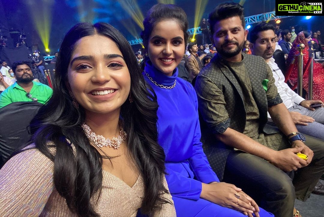 Chaitra Reddy Instagram - Thank you for recognizing my hard work @behindwoodsofficial .I'm glad the project was a success and I’m enjoying being part of it." To all the people who are supporting me - showering your immense love towards me and my work Thank you for the sunshine you bring into my life ✨ You guys are truly amazing 😻 Costume : @zol_studio Make up : @kaviyaartistry_off