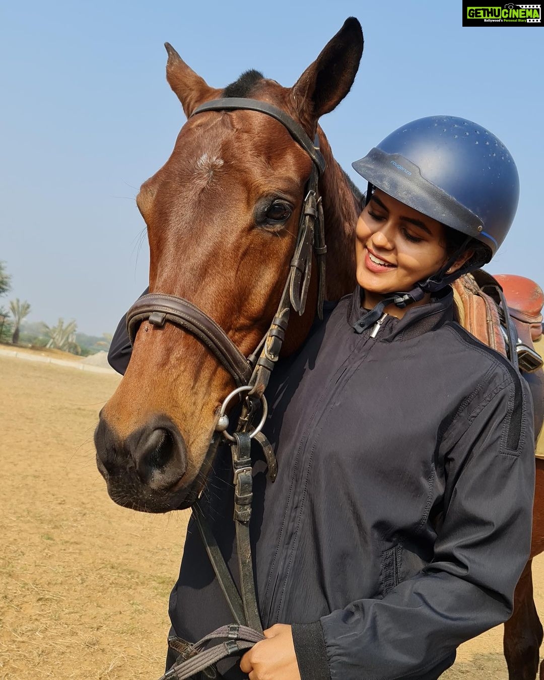 Chaitra Reddy Instagram - One can get in a car and see what man has made. One must get on a horse to see what God has made.✨ Thank you @rakeshsamalafilms ❤️ for pushing me to do this , learning new things in life is always fun❤️