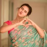 Chaitra Reddy Instagram - 900k strong ❤️😍 #loveandgratitude #hugsandkisses