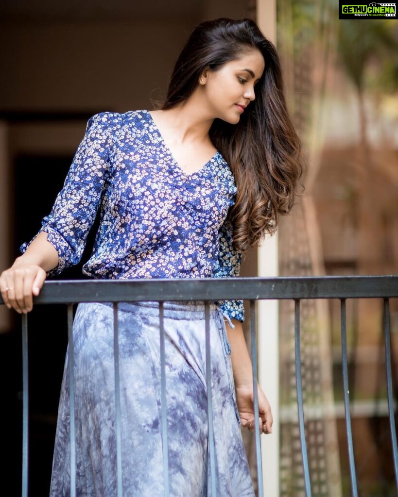Charith Reddy Actress Chaitra Reddy HD Instagram Photos and Wallpapers June 2020 ...