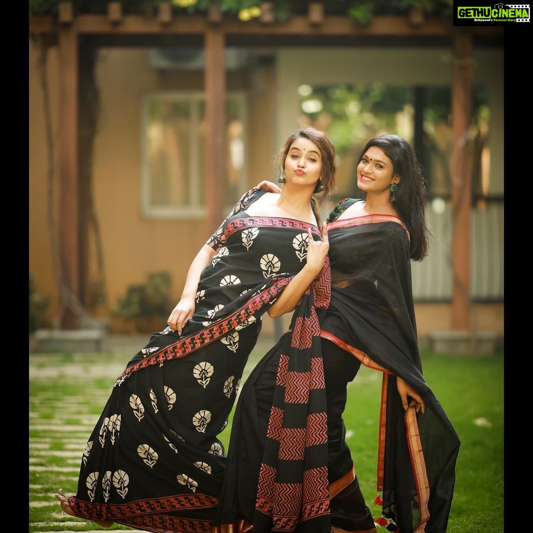 Chaitra Reddy Instagram - How u guys are having fun at this #quarantinetime ?? • • • • •Makeup - @laavi_me😻 Costume - @ivalinmabia 😘 📸 - @deepak_durai_photography ❤️ @rainbow_photography_official for the help 🌸