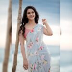 Chaitra Reddy Instagram - ✨PEACE ✨ •• •• •• •• Photography:@kiransaphotography 🤪 Make-up:@ramya_mua(my love♥️) Hair: @sabitha_seenu_hairstylist Costumes:@yoshnasbyela 🥰
