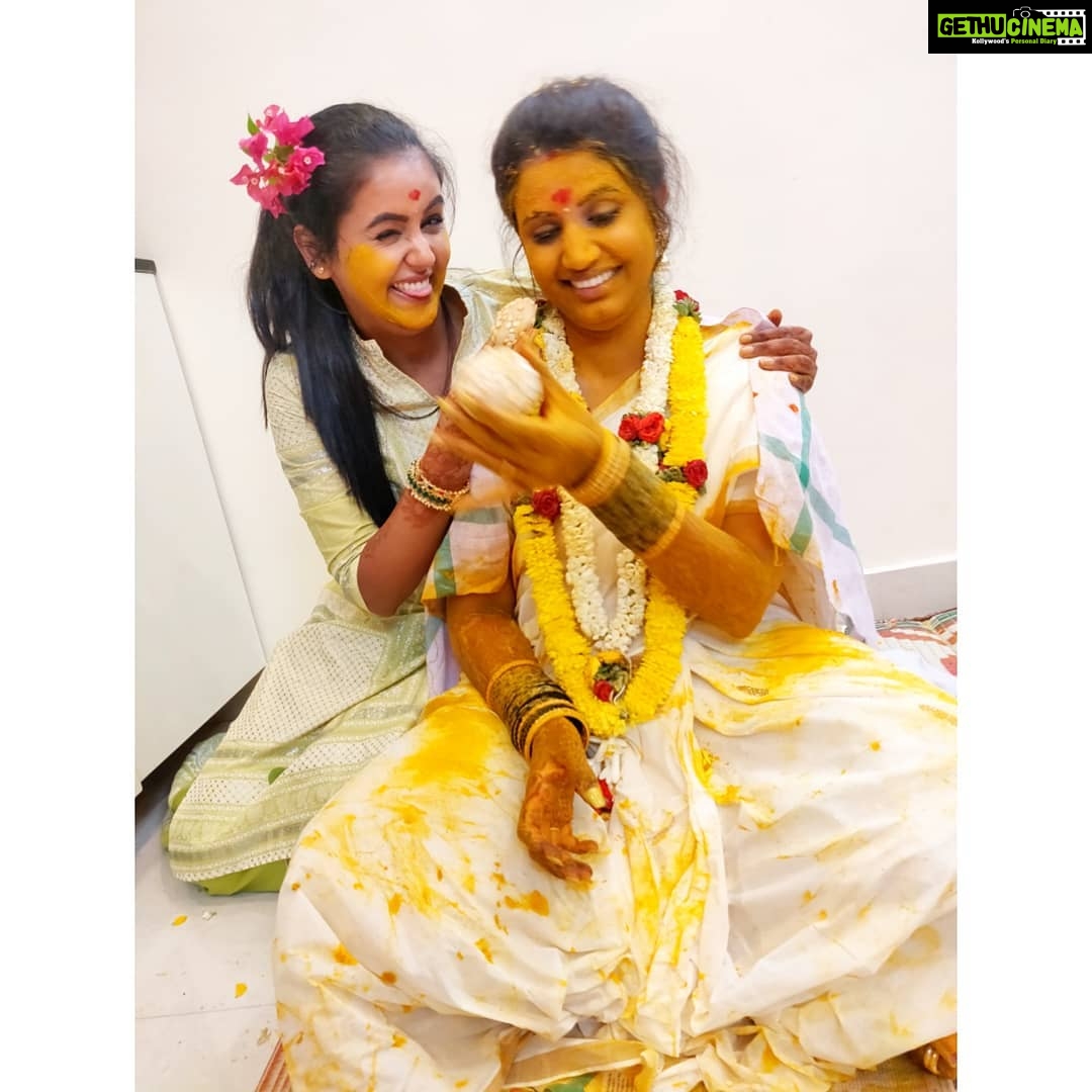 Chaitra Reddy Instagram - Nazar na lag jaye 🙈on my cutest sister 🥰@shreelatha_c ♥️#memoriesforlife#cherisheverymoment#loveofmylife💕