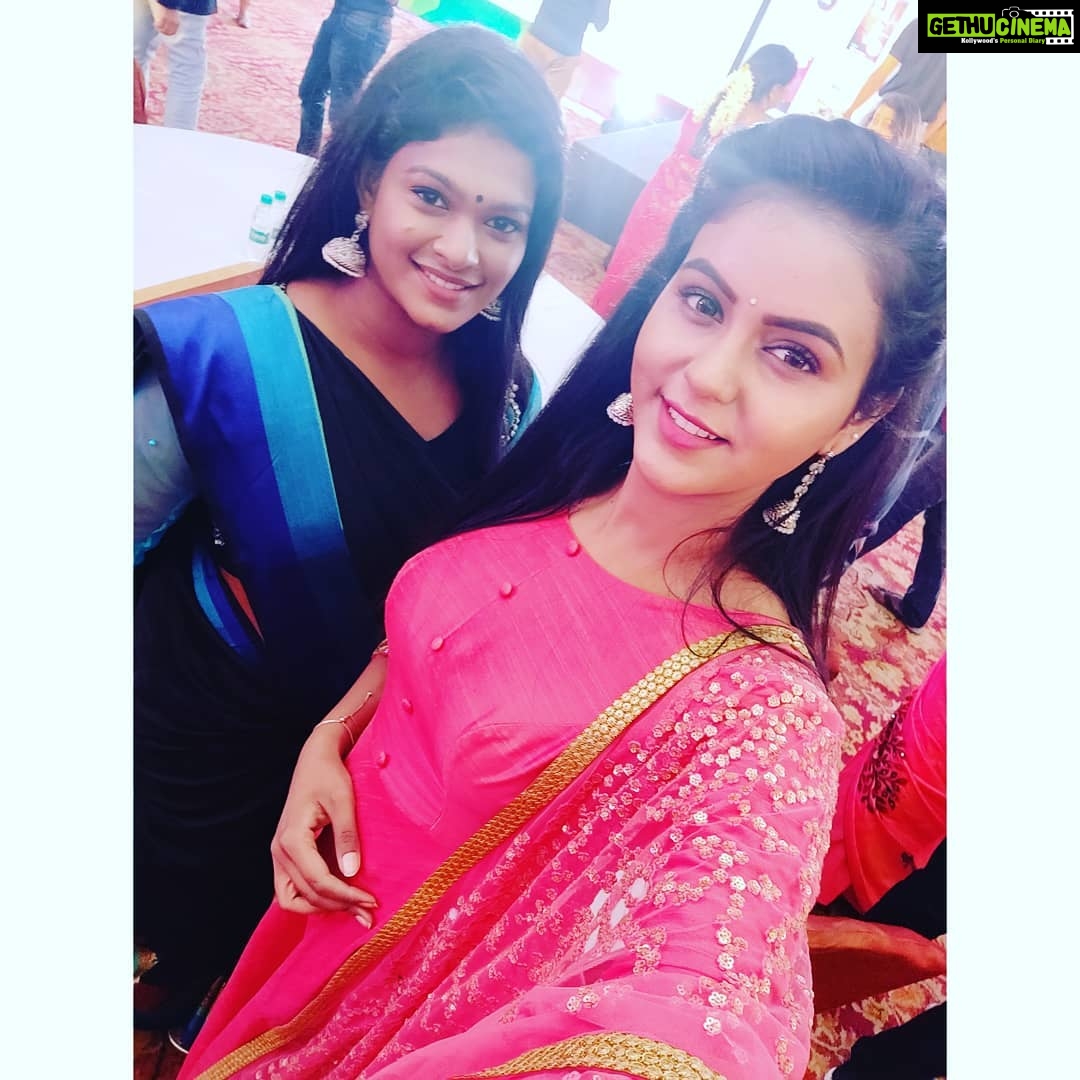Chaitra Reddy Instagram - Where it all started 🤩 Love, laughter, longings🤩 Best thing happened @zee5tamil launch was @nakshathra_official @reshma_reya @shabbo143_ ( we din click picture together that day in my phone )🙈🤩 And this beautiful costume of mine is sponsored by:@anjushankarofficial 🤩 thank you so much for helping me 🤩 The Leela Palace Chennai